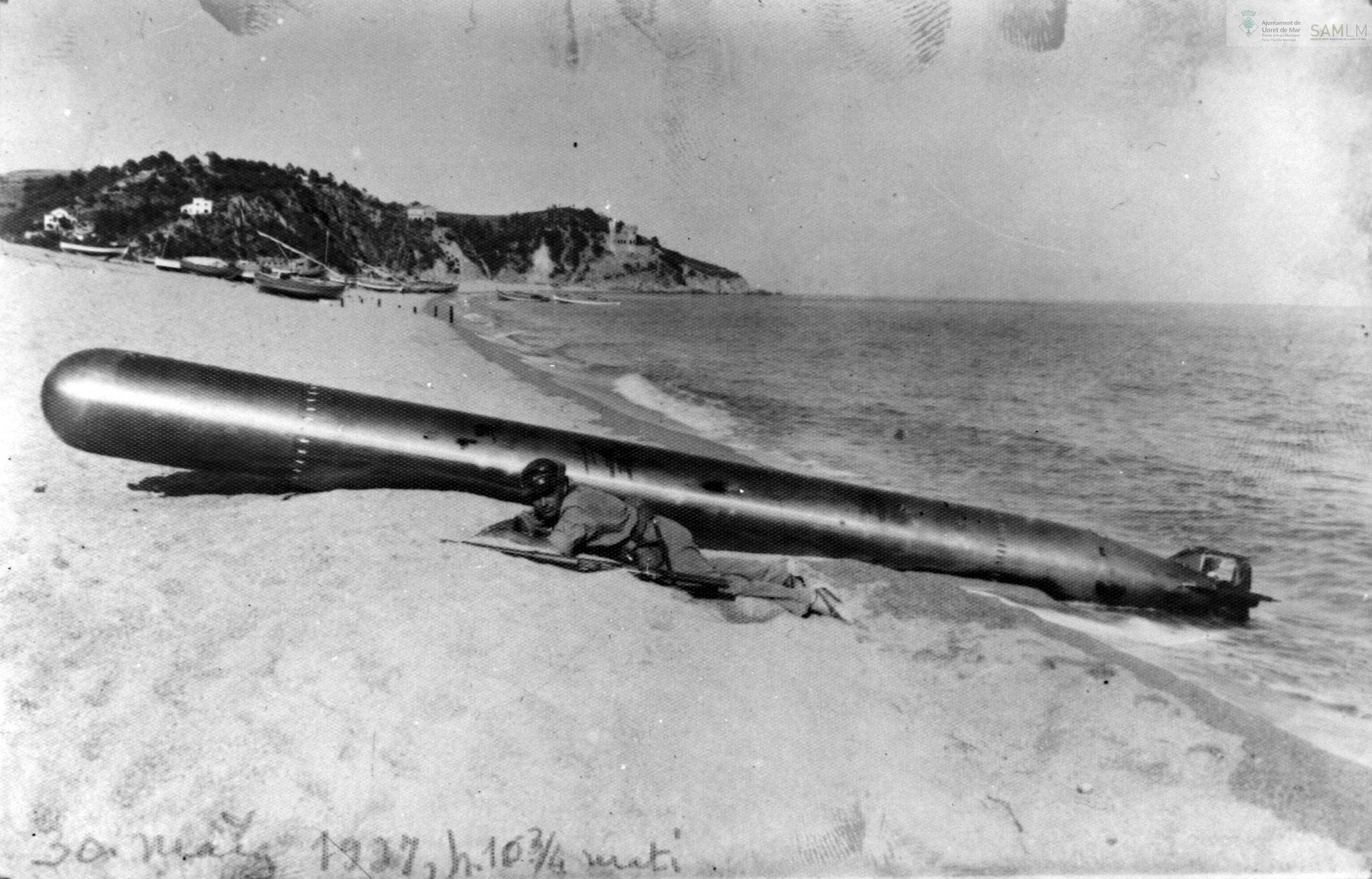 Torpedo lanzado al Ciudad de Barcelona y varado en la playa de Lloret de Mar